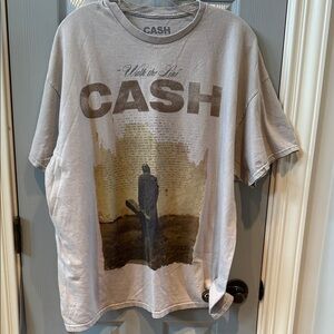 Urban Outfitters Johnny Cash Graphic Tee in Gray and Brown